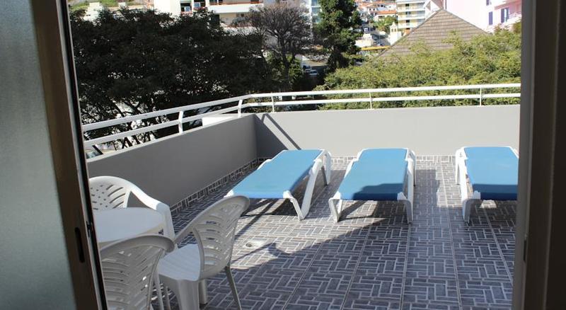 Apartamentos Turisticos Paraiso Фуншал Екстериор снимка